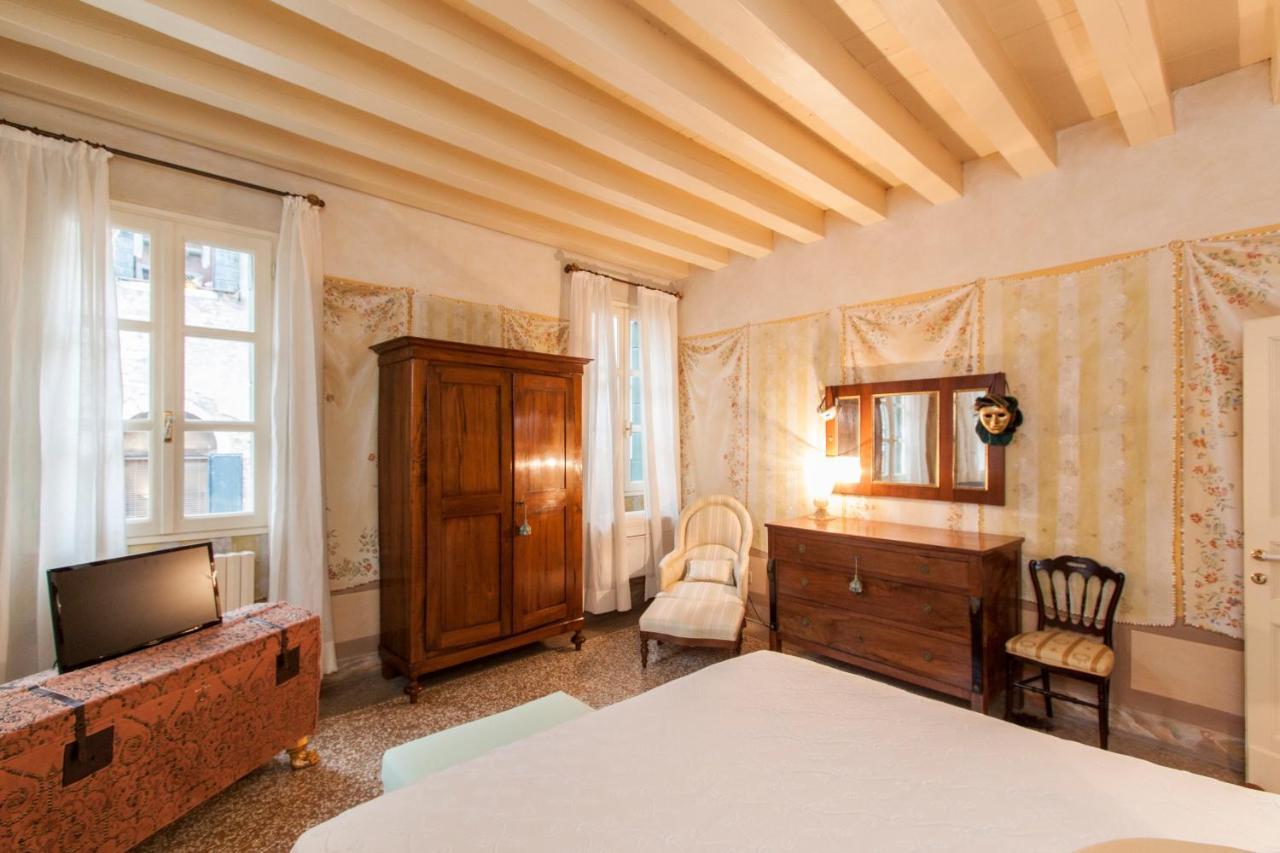 Lejlighed Explore From A Sophisticated Hideaway In San Polo