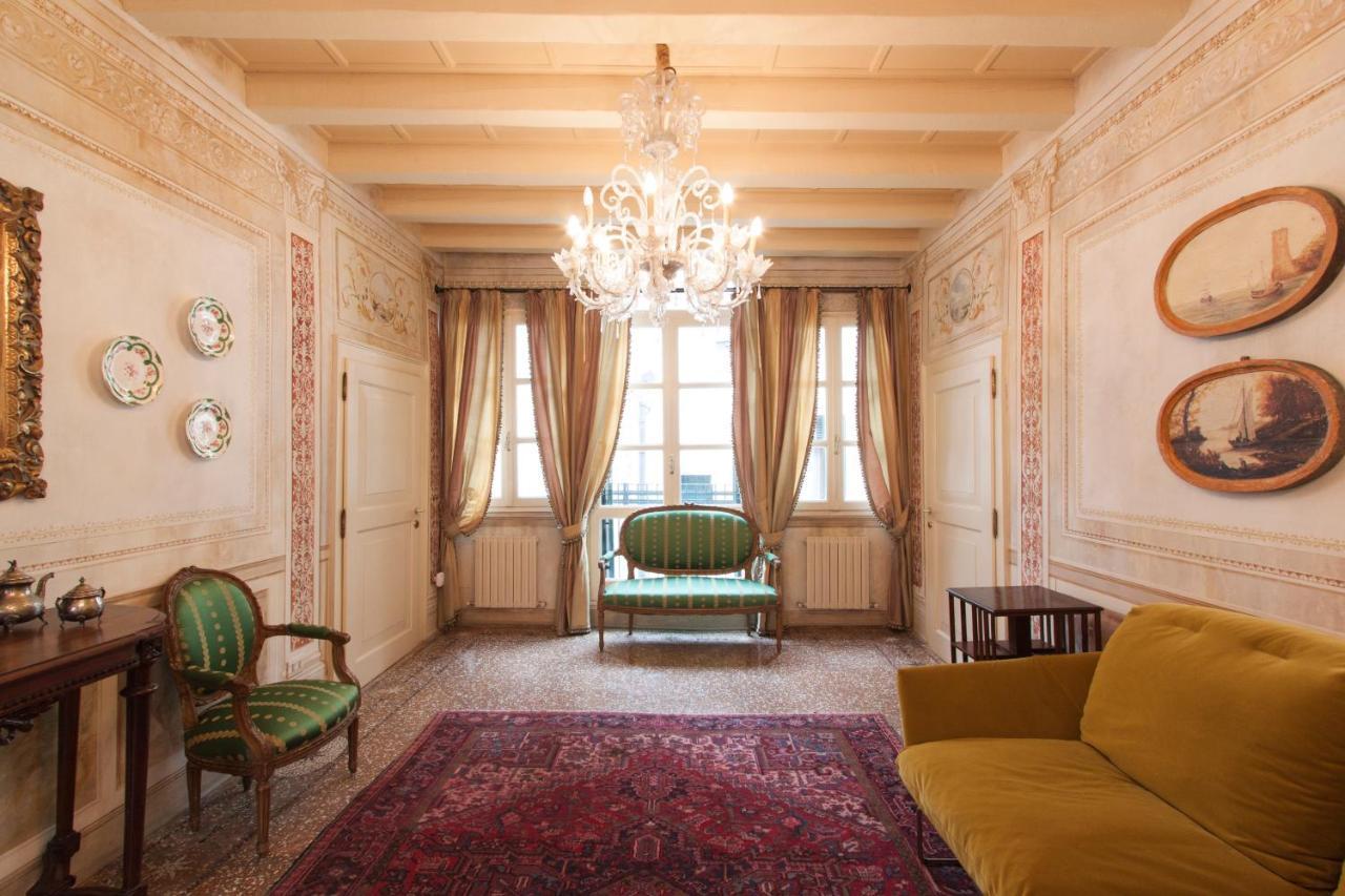 Explore From A Sophisticated Hideaway In San Polo Lejlighed Venedig